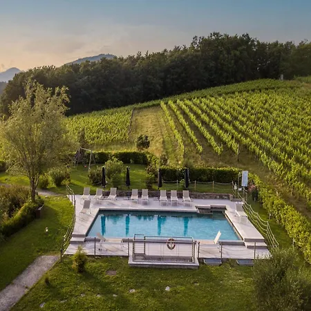 Ground-floor With Shared Pool Cappella