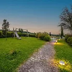 Ground-floor With Shared Pool Appartamento Cappella