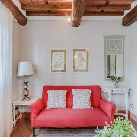 Ground-floor With Shared Pool *