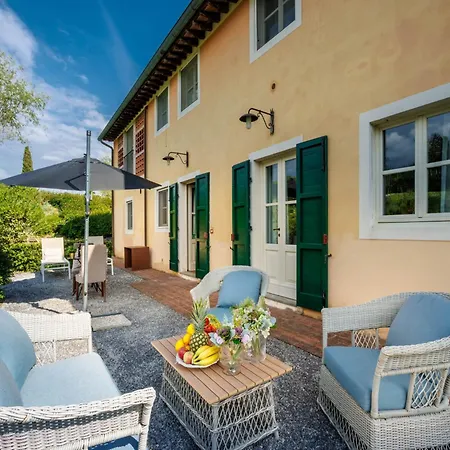 Appartamento Ground-floor With Shared Pool *